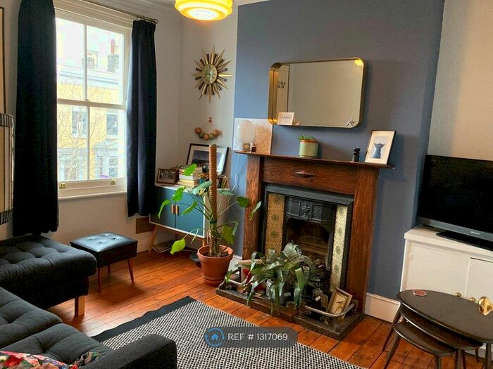 2 Bedroom Flat To Rent In Homerton, London E9
