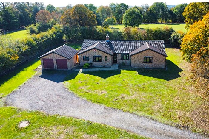 4 Bedroom Detached Bungalow To Rent In Somersham Road, St. Ives, Cambridgeshire, PE27