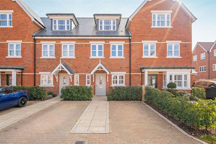 3 Bedroom Terraced House For Sale In Hawthorne Place, Sunninghill, SL5