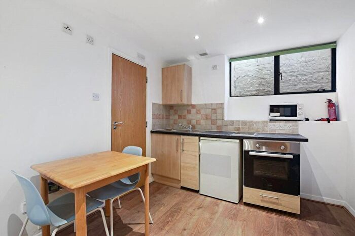 Apartment To Rent In Chalk Farm Road, London, NW1