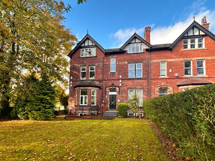 1 Bedroom Flat To Rent In Weetwood Lane, Weetwood, Leeds, LS16