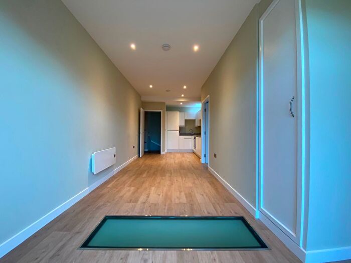 4 Bedroom Flat To Rent In Fortis Green, London, N2
