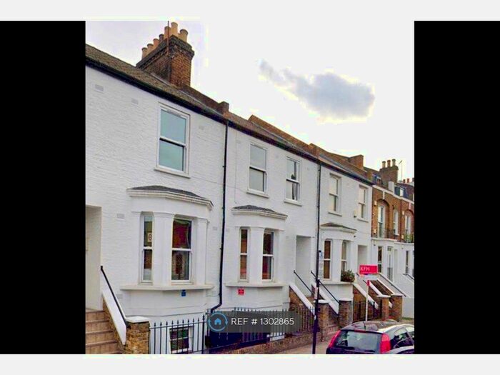 Studio To Rent In Wells Road, London W12