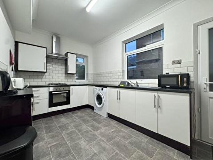 3 Bedroom Terraced House To Rent In Sefton Road, Birmingham, B16