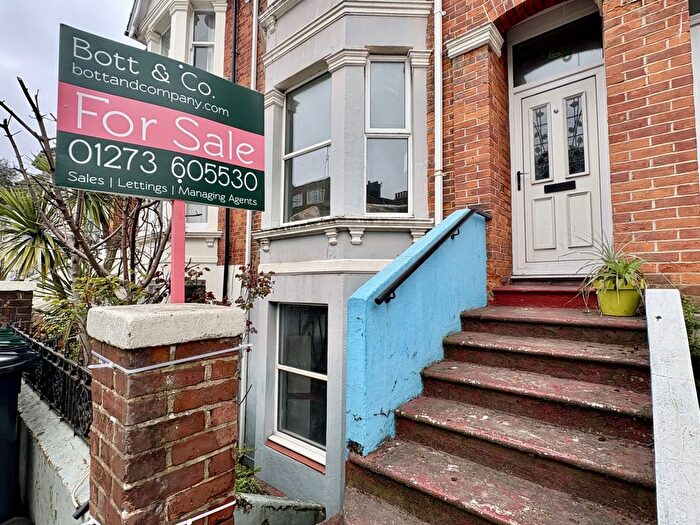 1 Bedroom Flat For Sale In Queens Park Road, Brighton, BN2