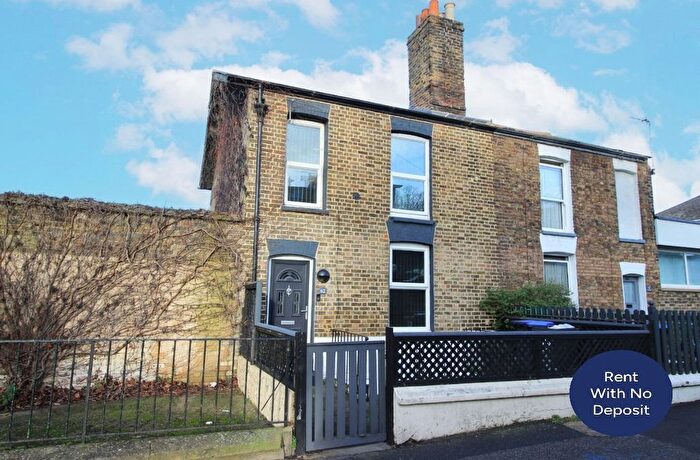 3 Bedroom Semi Detached House To Rent In Hereson Road, Ramsgate, Kent, CT11