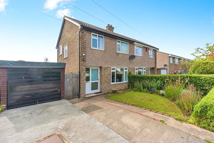 3 Bedroom Semi-Detached House For Sale In Thornhill Road, Steeton, BD20