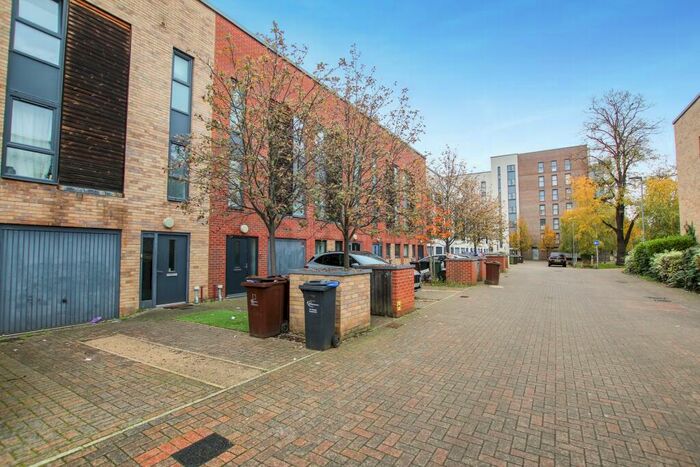 4 Bedroom Terraced House For Sale In Scholars Way, Dagenham, RM8