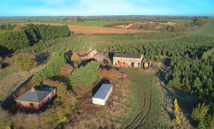 3 Bedroom Detached Bungalow For Sale In London Road, Tathwell, Louth, LN11