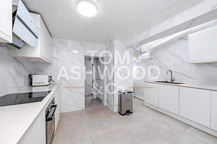 3 Bedroom Terraced House For Sale In Pretoria Road, London, E16