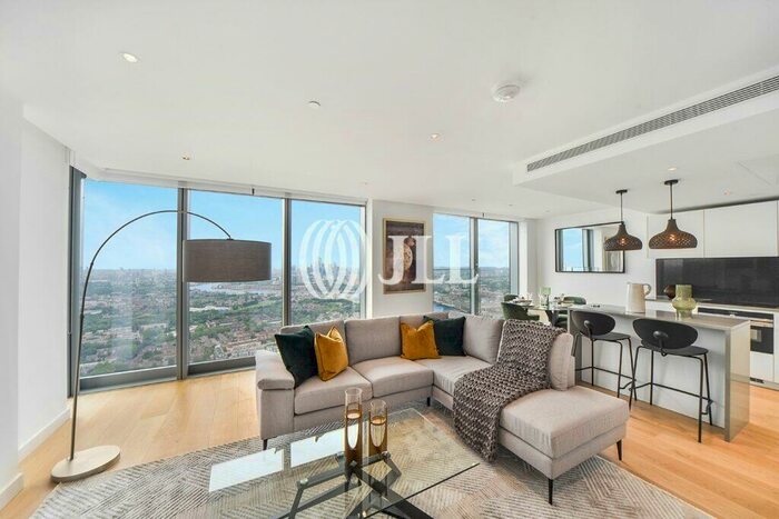 2 Bedroom Flat To Rent In Landmark Pinnacle, London, E14