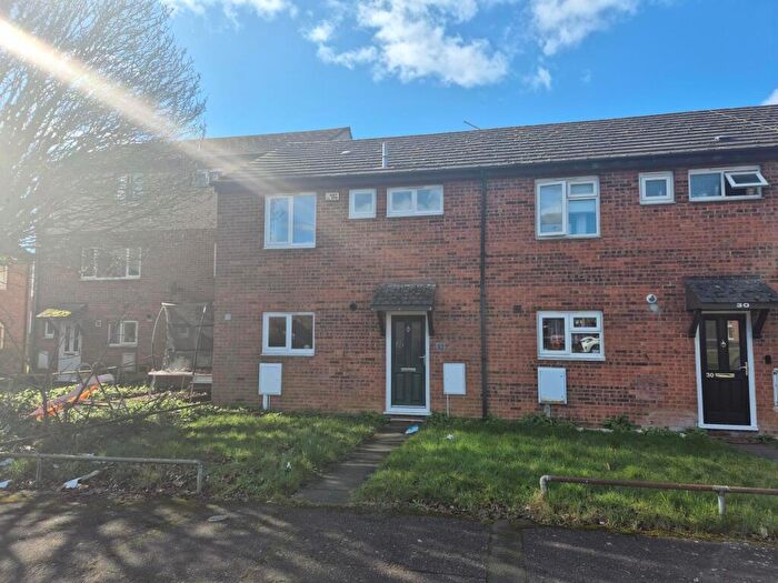 3 Bedroom Semi-Detached House To Rent In Bouverie Walk, The Mounts, Northampton, NN1