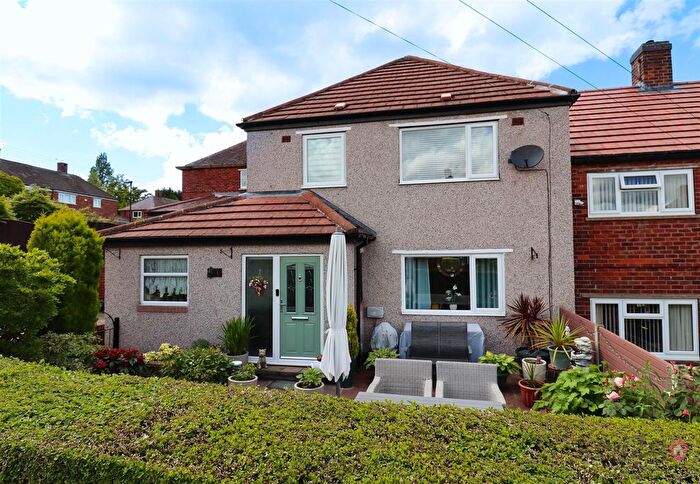 3 Bedroom Semi-Detached House For Sale In Lister Place, Sheffield, S12