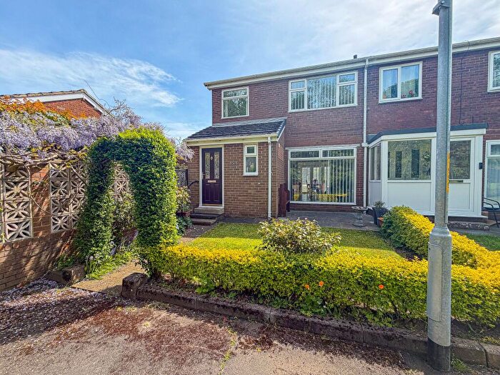 4 Bedroom Terraced House For Sale In Westfield, High Heworth, Gateshead, NE10