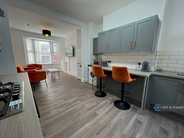 6 Bedroom Terraced House To Rent In Saxony Road, Liverpool, L7