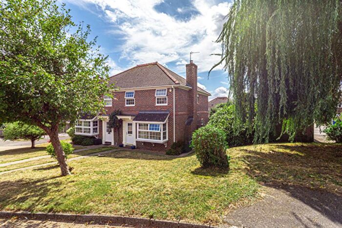 3 Bedroom Semi-Detached House For Sale In Harebell Close, Hartley Wintney, RG27