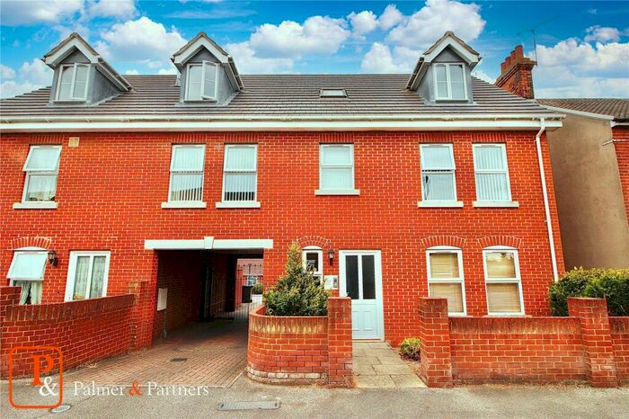 2 Bedroom Apartment To Rent In Waveney Road, Ipswich, Suffolk, IP1