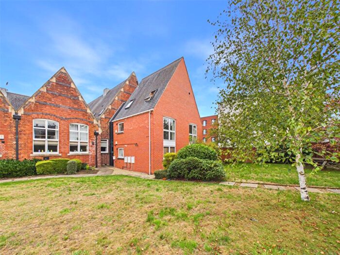 1 Bedroom Apartment For Sale In Dunalley Street, Cheltenham, Gloucestershire, GL50