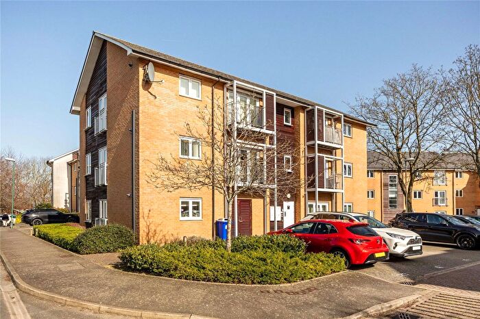 1 Bedroom Flat For Sale In Hengist Way, Wallington, SM6