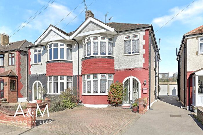 4 Bedroom Semi Detached House For Sale In Naseby Road, Clayhall, IG5