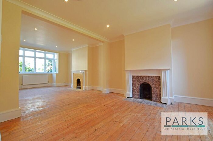 3 Bedroom Semi-Detached House To Rent In Lorna Road, Hove, East Sussex, BN3