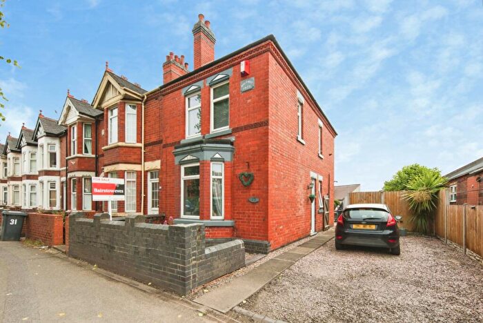 3 Bedroom Terraced House For Sale In Camp Hill Road, Nuneaton, Warwickshire, CV10