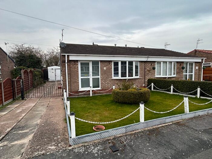 2 Bedroom Bungalow To Rent In Kenmore Drive, Downfield Avenue, Ings Bridge, Hull, East Yorkshire, HU6