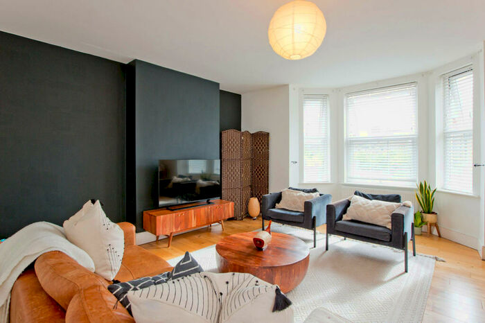 2 Bedroom Flat To Rent In Boundary Road, London, N22