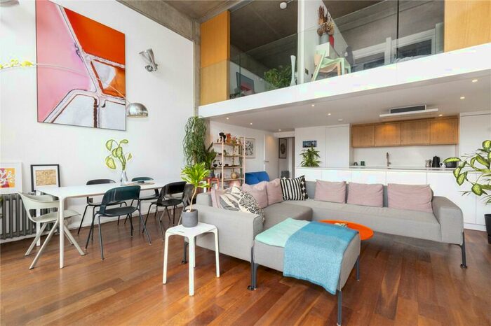 2 Bedroom Apartment To Rent In Wenlock Road, London, N1