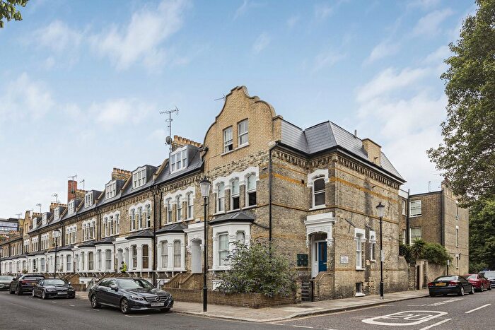 2 Bedroom Flat For Sale In Tadema Road, London, SW10