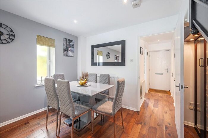 2 Bedroom End Of Terrace House For Sale In Brancaster Drive, Mill Hill, London, NW7