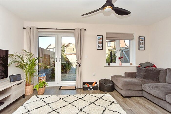 2 Bedroom Semi-detached House For Sale In Serpentine Road, Faversham, Kent, ME13