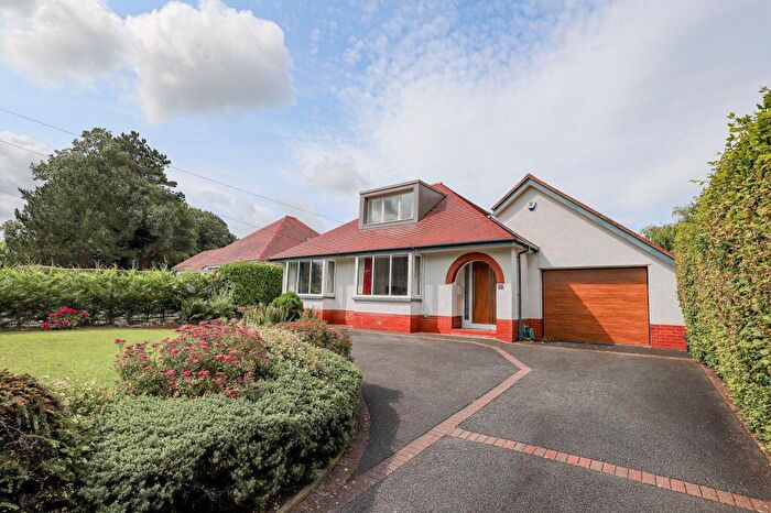 4 Bedroom Bungalow For Sale In Prospect Drive, Hest Bank, Lancaster, LA2