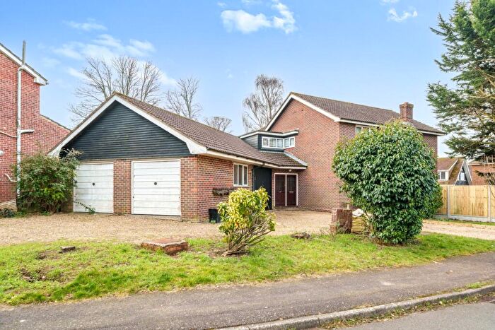 4 Bedroom Detached House To Rent In Murray Road, Waterlooville, Hampshire, PO8