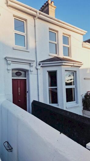 4 Bedroom Terraced House To Rent In Home Park Road, Saltash, PL12