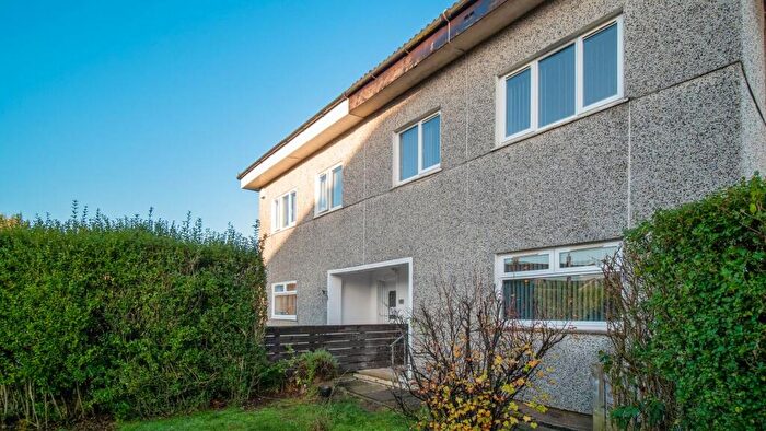 4 Bedroom Semi Detached House To Rent In Ravenscraig Drive, G53