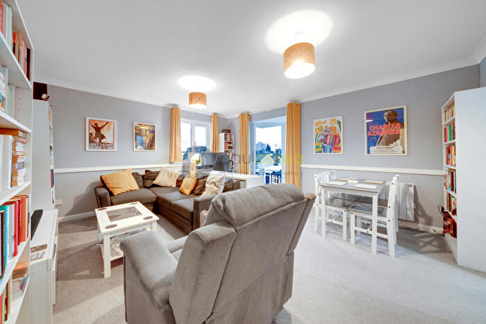 1 Bedroom Apartment For Sale In Wexford Court, Leslie Park Road, CR0