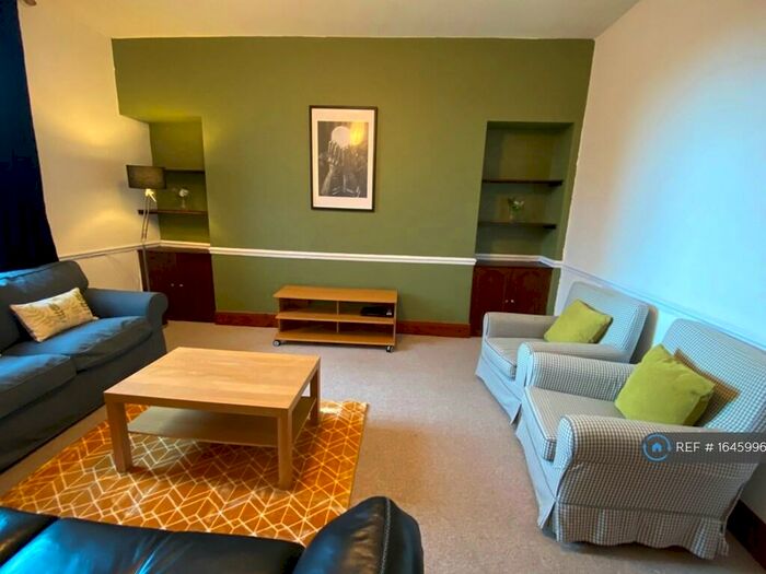 2 Bedroom Flat To Rent In King Street, Aberdeen, AB24