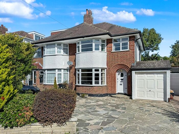 3 Bedroom Semi-Detached House For Sale In Hawthorn Close, Petts Wood, Orpington, BR5