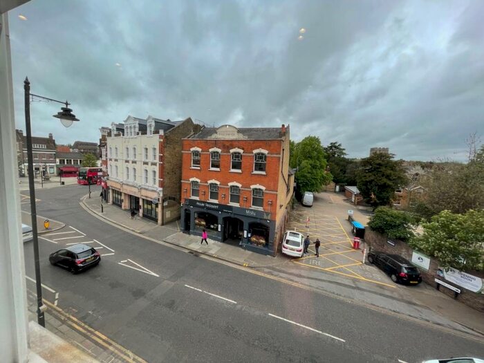 1 Bedroom Flat To Rent In Silver Street, Enfield, EN1