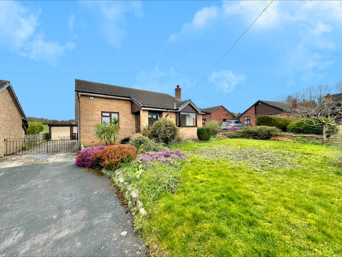 3 Bedroom Bungalow To Rent In Shuttocks Fold, Kippax, LS25
