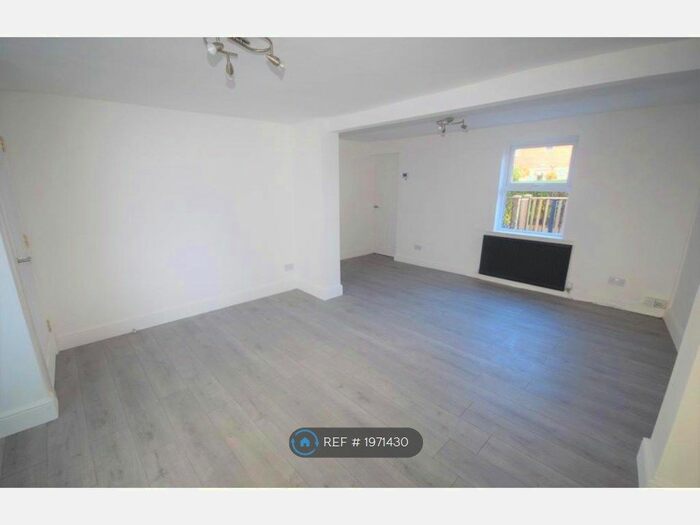 2 Bedroom Terraced House To Rent In Station Road, Marple, Stockport, SK6