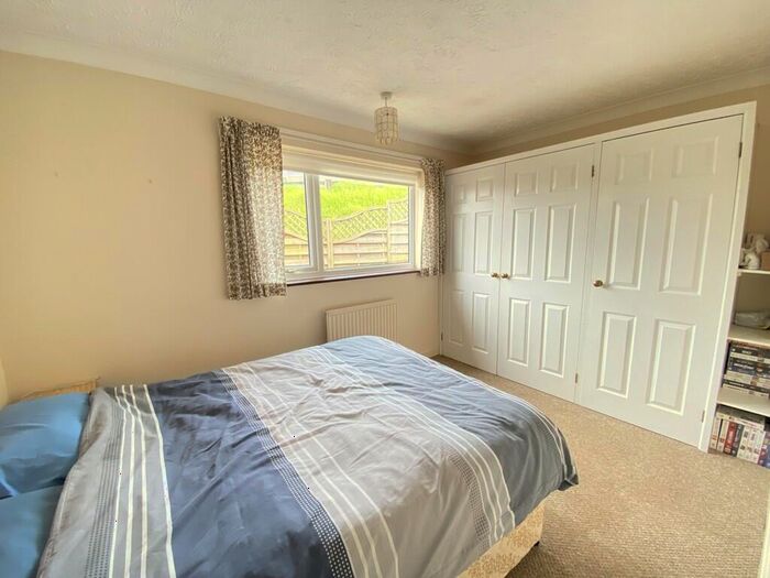 3 Bedroom Detached Bungalow For Sale In Fairfield Close, Mundesley, NR11