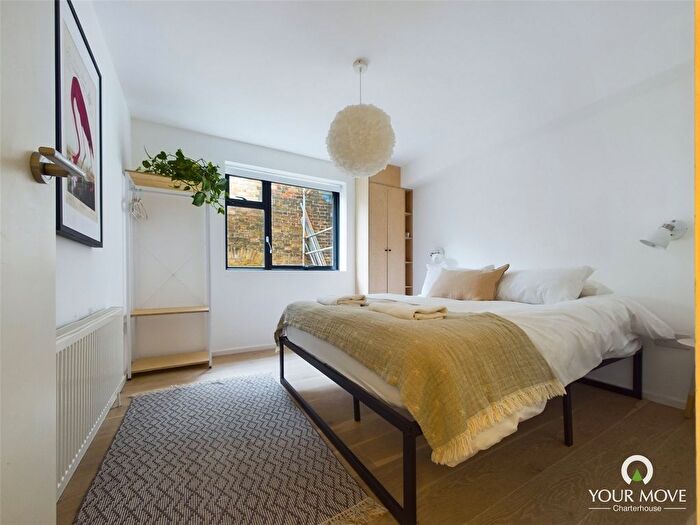 2 Bedroom Flat To Rent In King Street, Margate, Kent, CT9