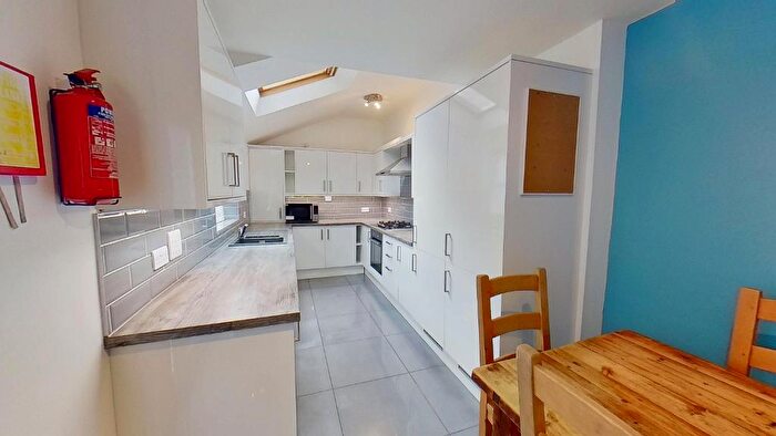 6 Bedroom Terraced House To Rent In Cottesmore Road, Lenton, Nottingham, NG7