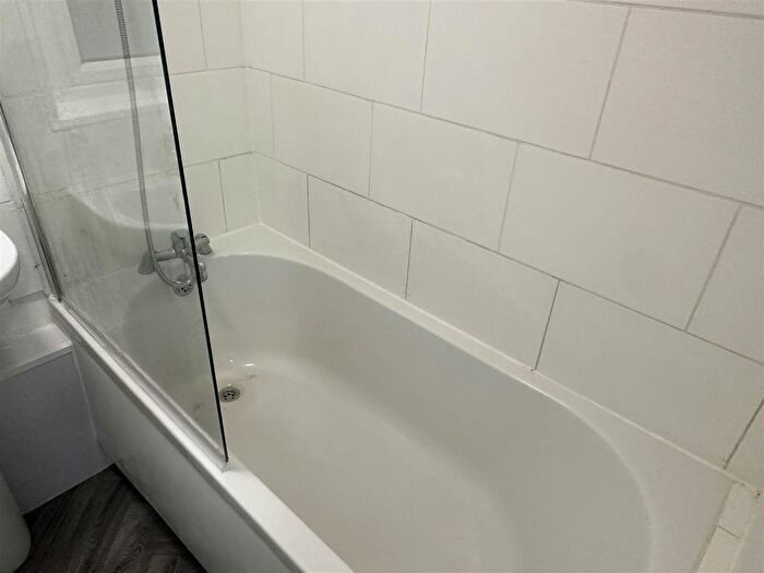 1 Bedroom Property To Rent In Gilmorton Close, Leicester, LE2