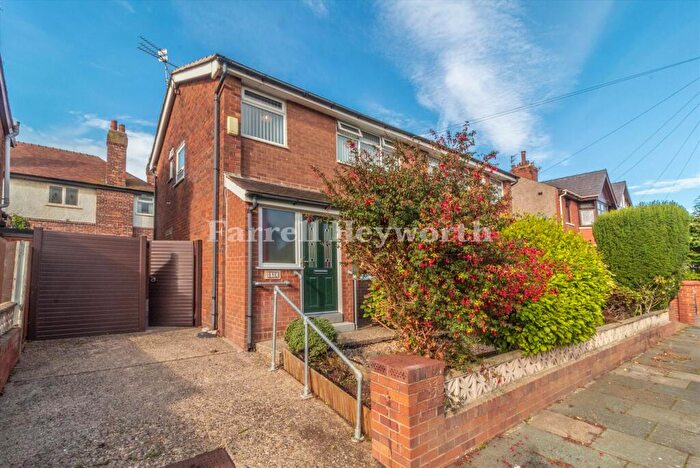 3 Bedroom Semi-Detached House For Sale In Holcombe Road, Blackpool, FY2