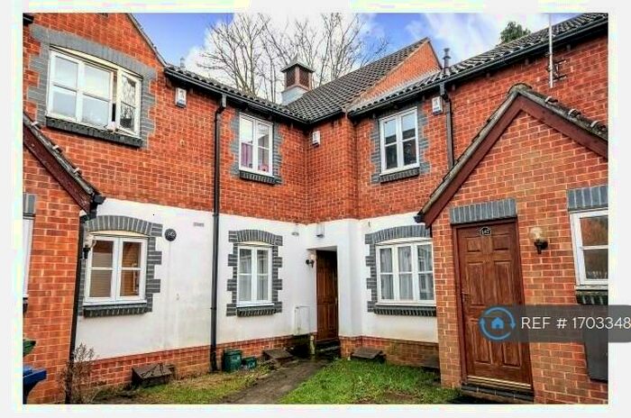 2 Bedroom Maisonette To Rent In Green Ridges, Headington, Oxford, OX3