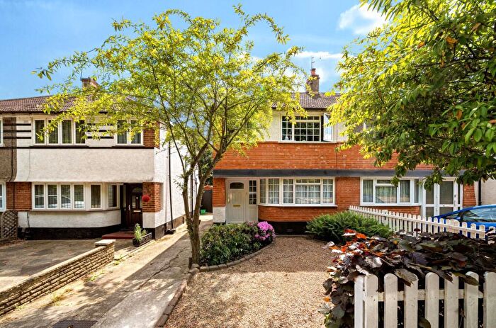 3 Bedroom Semi-Detached House For Sale In Amherst Drive, Orpington, BR5