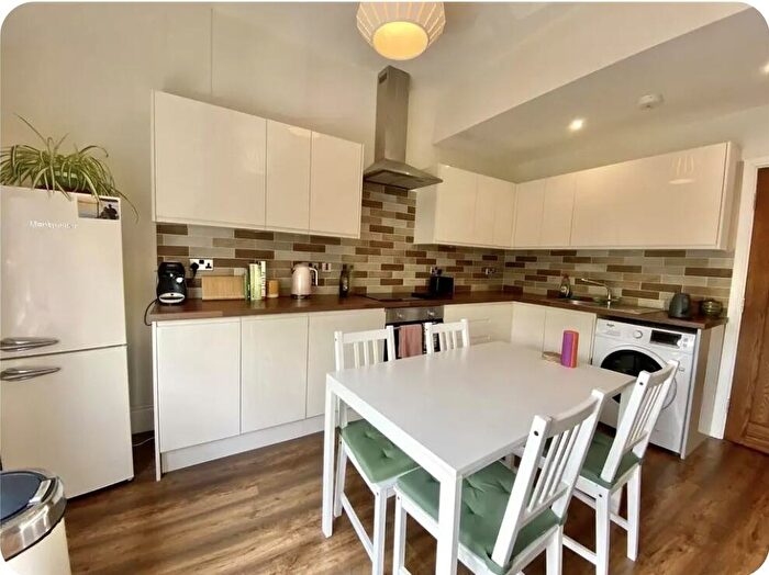 2 Bedroom Duplex To Rent In Burton Road, Didsbury, M20